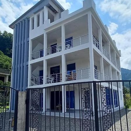 Guest House Marineza Gonio Bagian luar foto