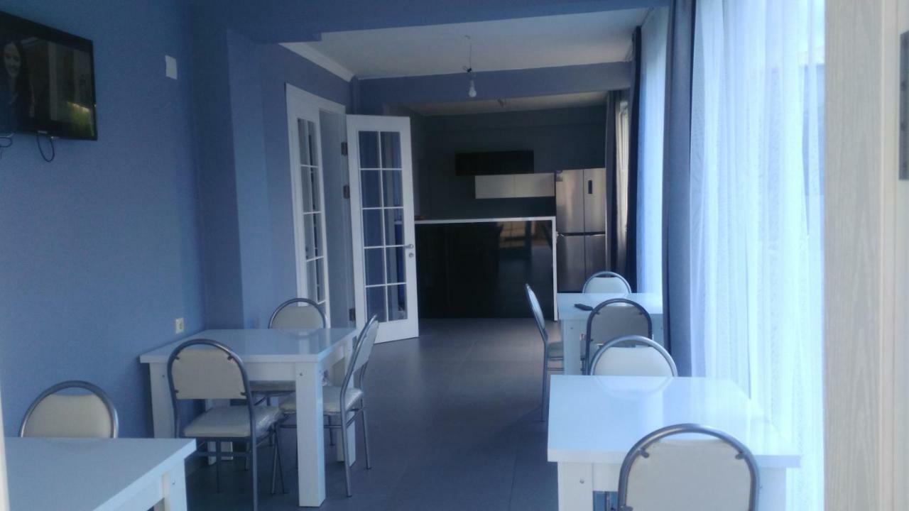 Guest House Marineza Gonio Bagian luar foto